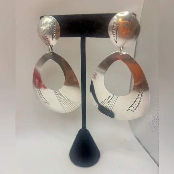 Vintage Silver Earrings - Picture 2 of 5